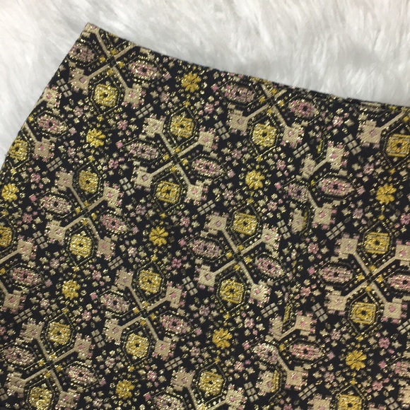 Forever 21 | Sparkly Shorts - Picture 4 of 5